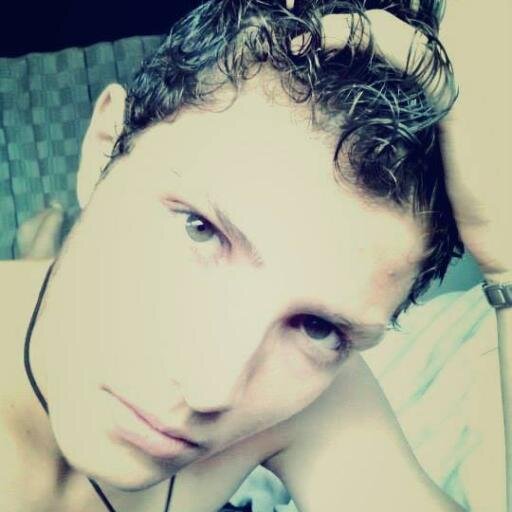 amo dançar , cantar , tirar fotos,,, Além de ser futuro modelo