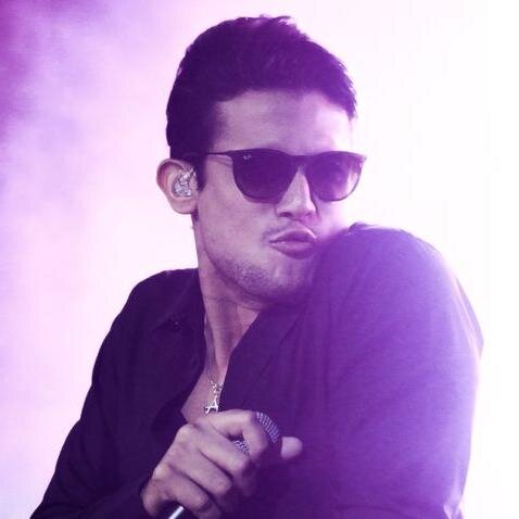 Fc dedicado ao cantor @IsraelNovaes ,' seu sorriso é oque me move ! Since: 17-08-2012