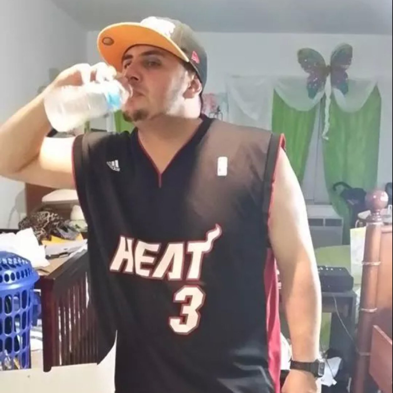 leonebhl's profile picture. 