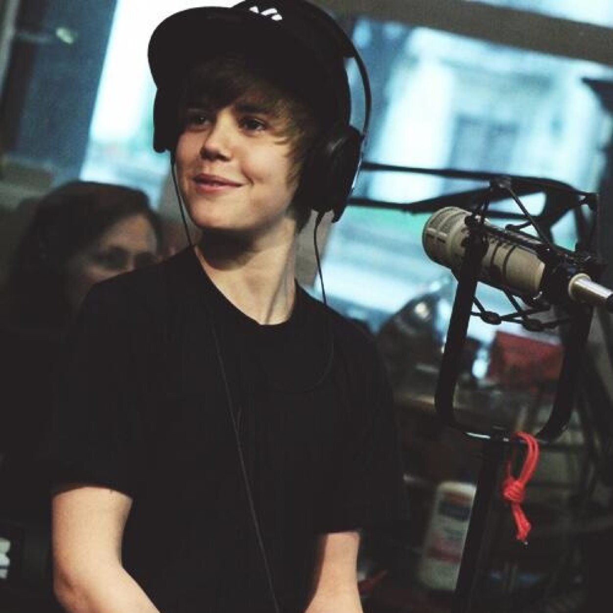 kurtfxx's profile picture. belieber