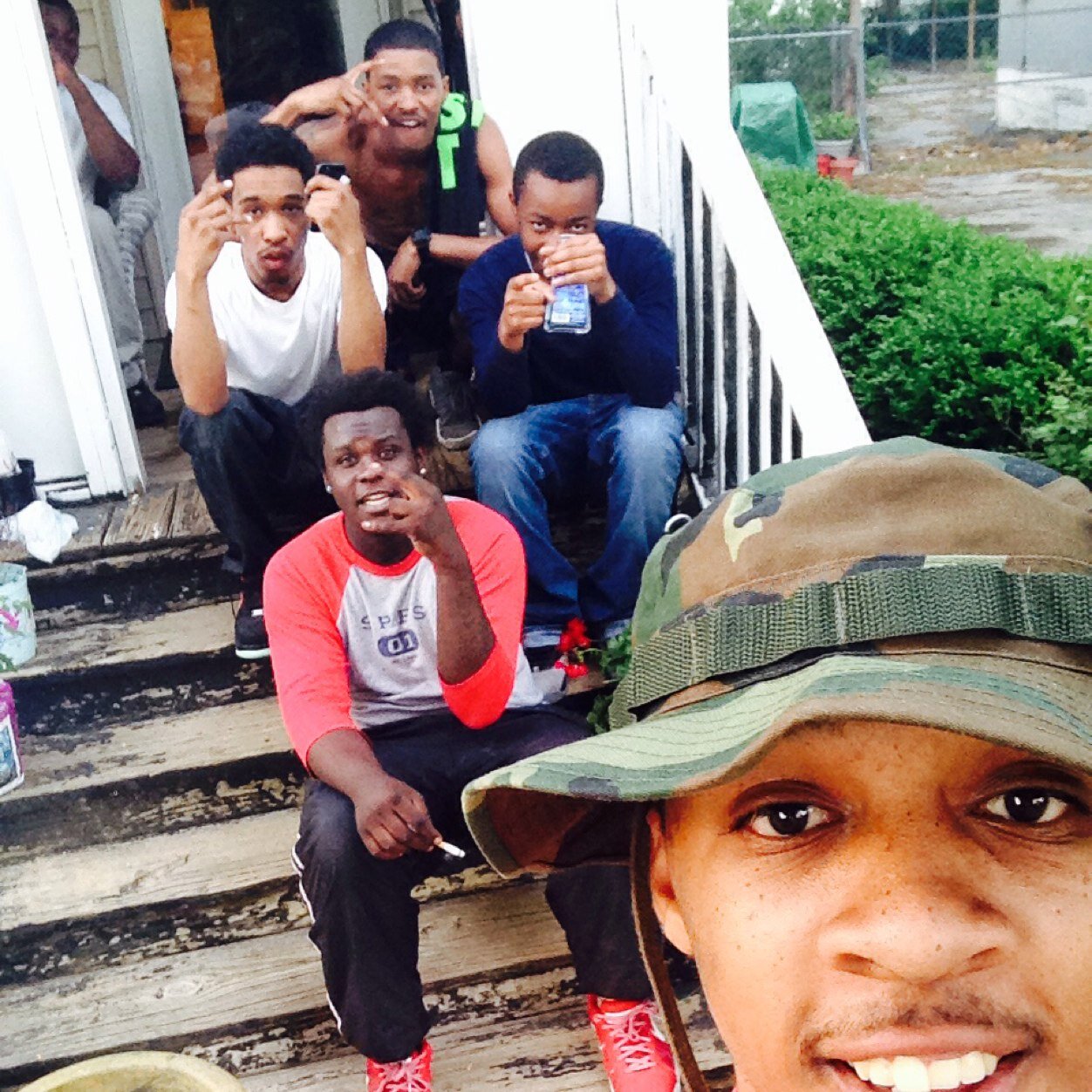 Man im just a young nigga but im doin big things and im from a small city but i got big dreams