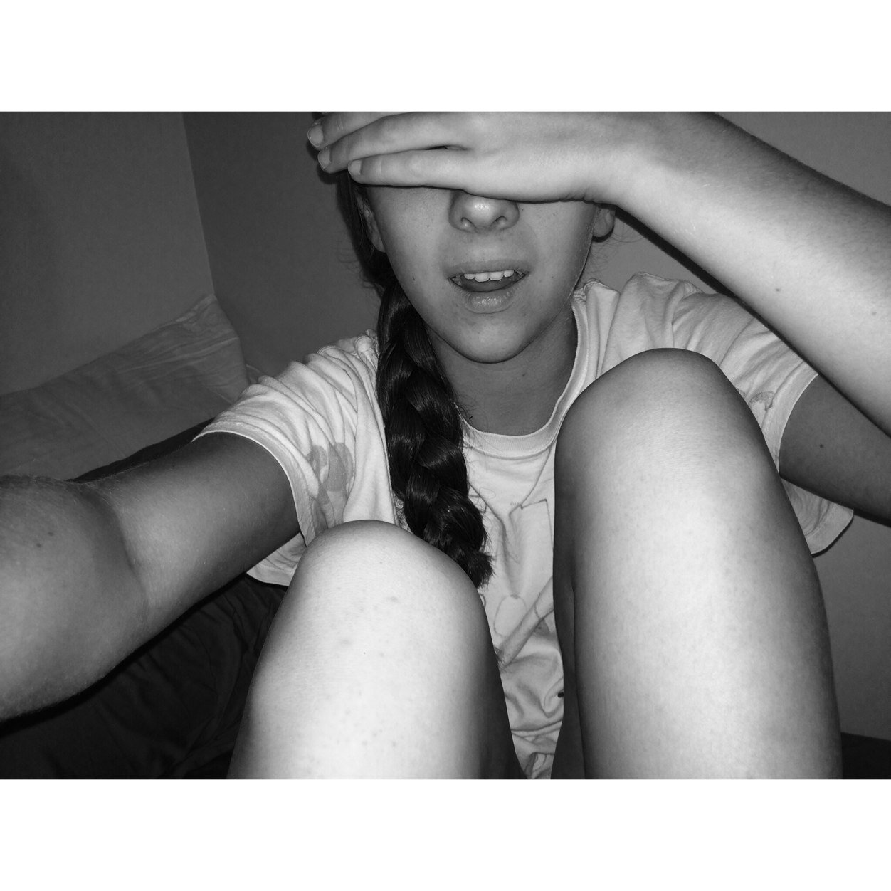 this account is for anyone who is suffering through trichotillomania. always know that you are not alone and never EVER give up hope, as hard as it may get.