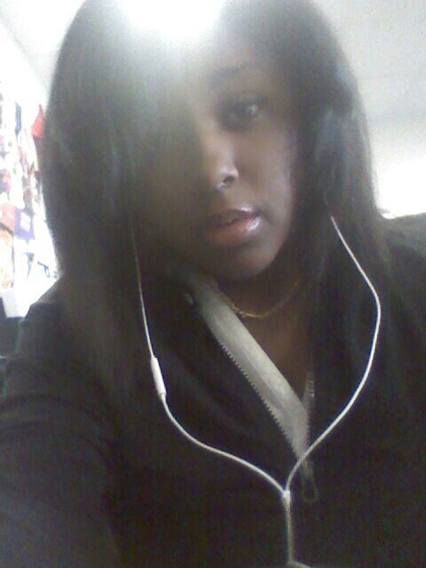 Fuck you ,fuck you ,fuck her ,fuck him i dont care about none of these un-loyal ass hoes #ShowNoLove i rap i sing im thick im smart im me #Mixed #Independent