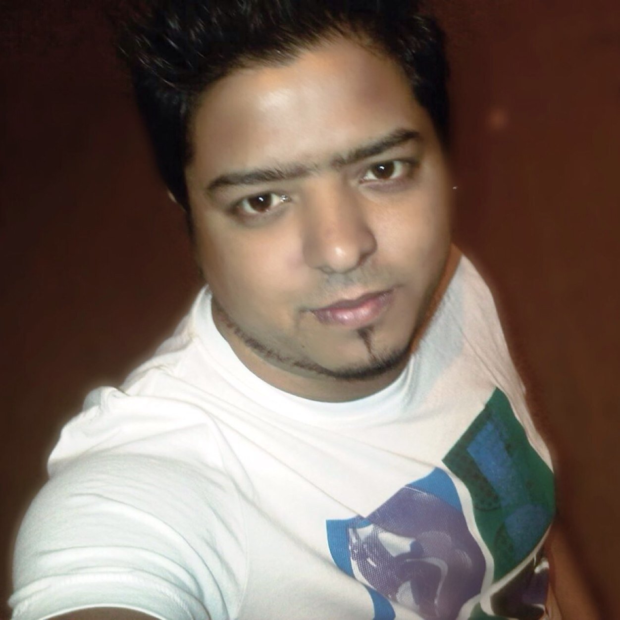 AlyRaxaansari's profile picture. 100% #followback in 24hours