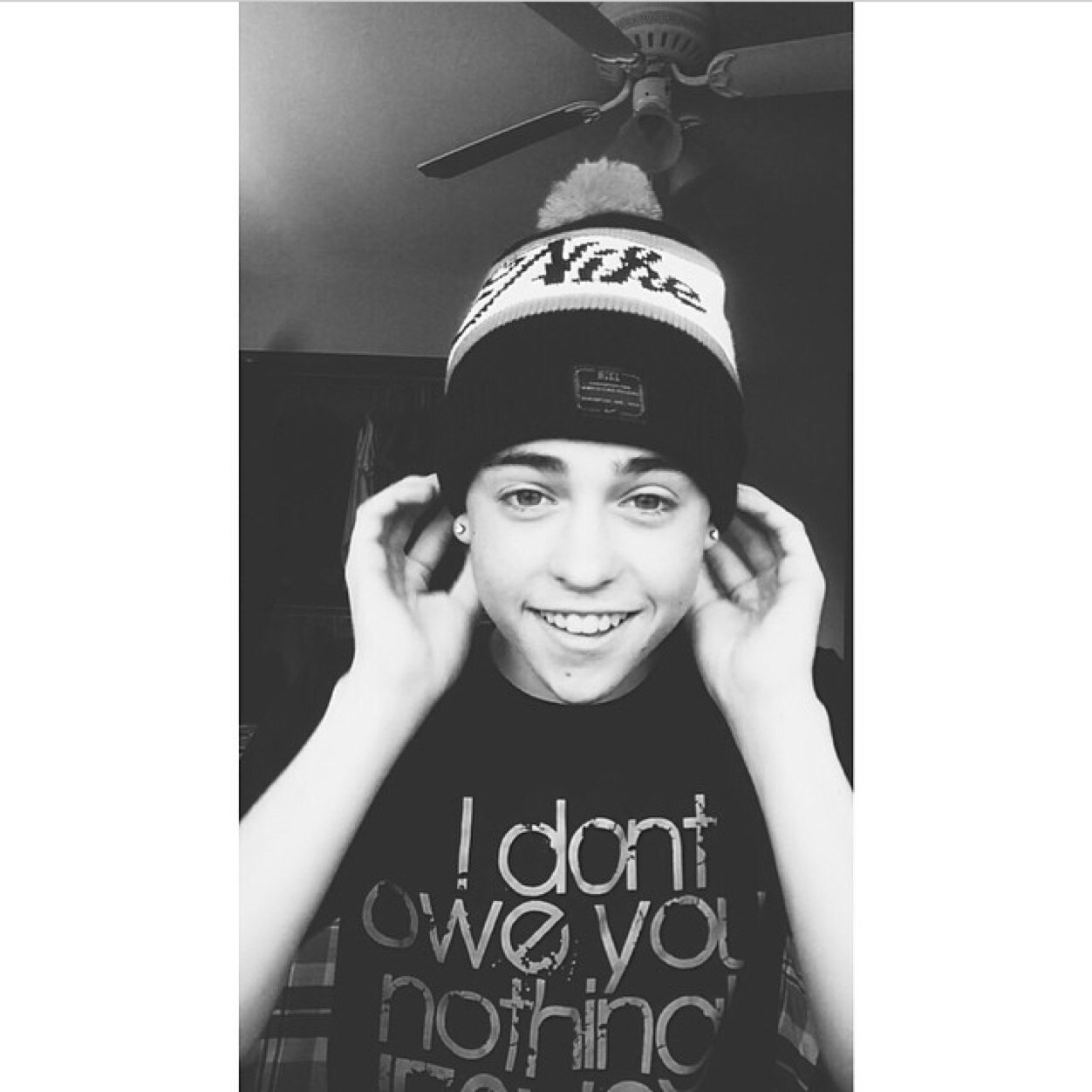 GrantLandisPage's profile picture. Grant is Baeee