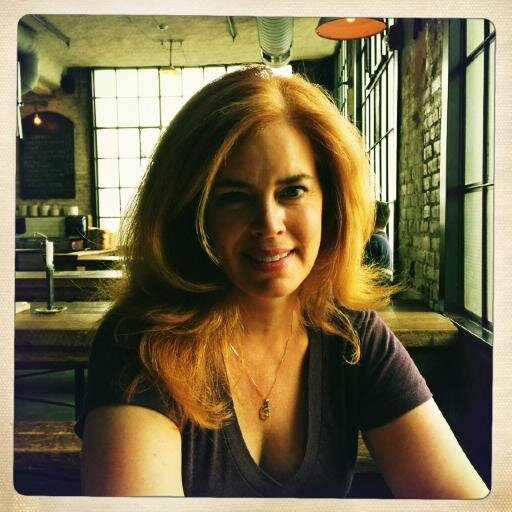 Art lover, novice Kombucha maker, and mother, who works in higher education.