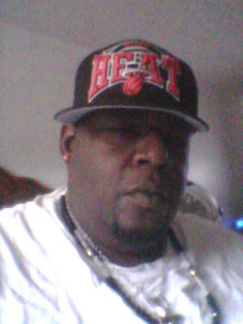 nathanhayes1974's profile picture. a coward dies a thousand deaths,but a soilder once..