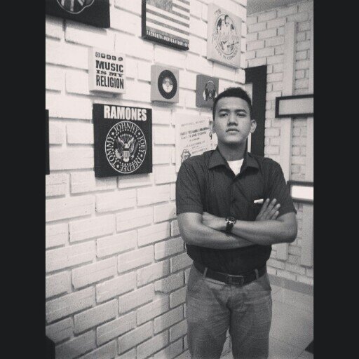 Fakultas Hukum Universitas Islam Riau '12
الله محمد
حسبنا الله ونعم الوكيل
Tauhid 
@MCFC
@MCSCI_PEKANBARU