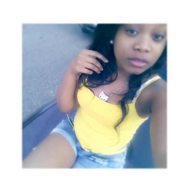 `Haitain Kisses  Loui  Bvaddie  Dancer  high Schooler SneakerHead ChristMasEVEBABY