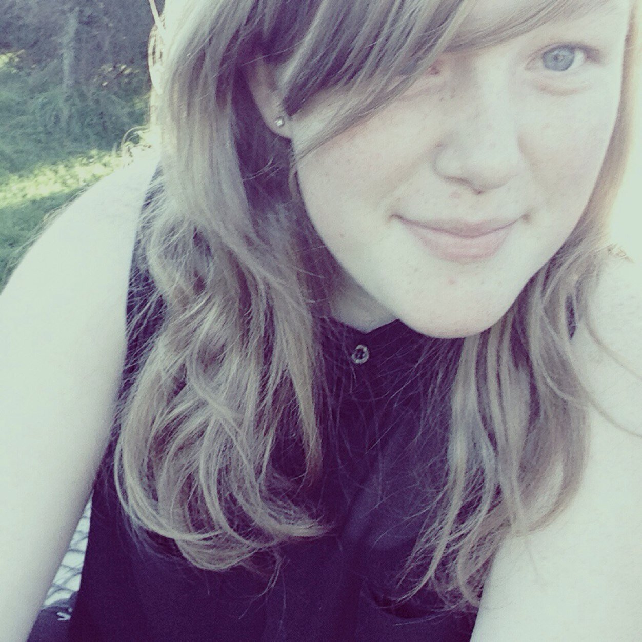Hi im Cassie and lets just say im abit of a geek.... Actually im a total geek but im proud (: imma Whovian, Cumberbitch and pretty much anything sifi related