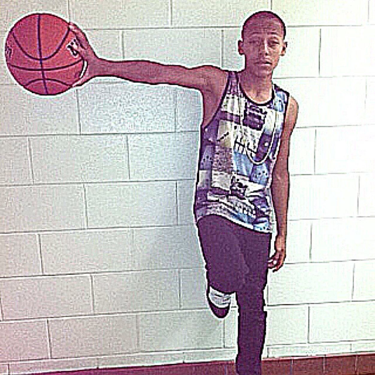 Keelyn Surratt|5'7|14|Honors_Student| Great at anything with a ball|Funny| A people person!| I sk8| I_Dance| IG: blvk_sheep |Loner|Follow_Me