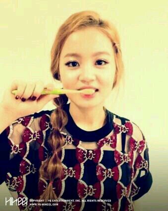 @closedadr - follback?mention. hayi yang paling unyu sedunia