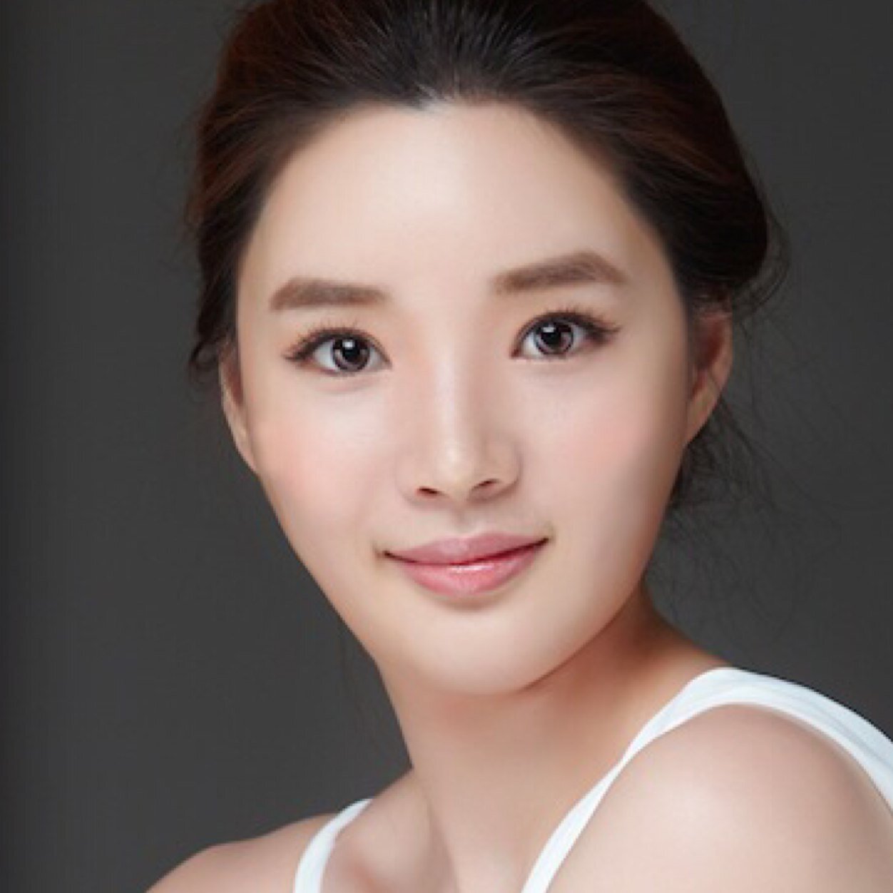 Get the best look from every angle. Rewind 10 years of face age. Only with cosmetic medical tourism to Asia's best hospital in Korea. consultation.vmm@gmail.com