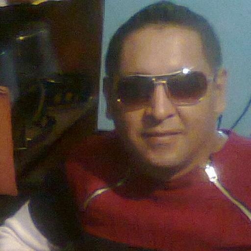 Creo en Dios todopoderoso, Experto en edición de vídeo, y orgulloso de ser venezolano, tierra, de grandes, tierra de chavez.