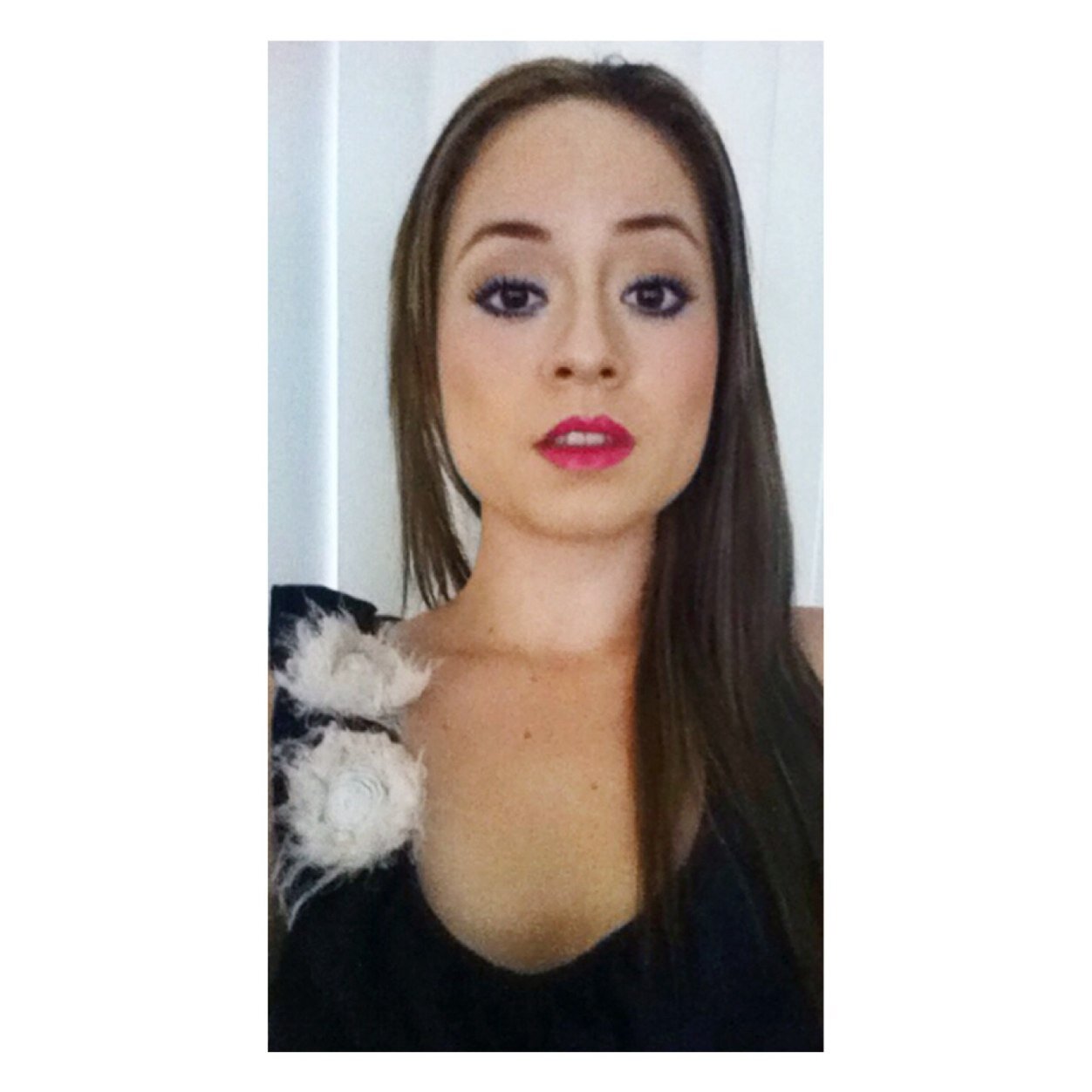 Mom & Makeup artist follow me @ingridmakeupp