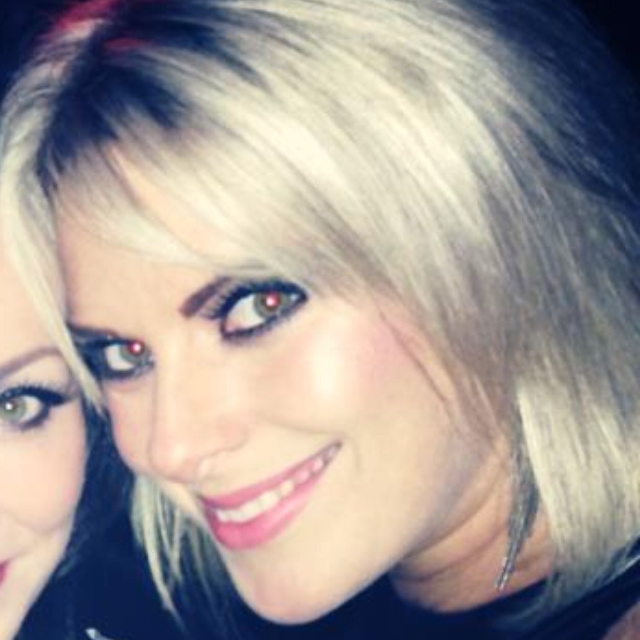 LMeredithHoyle's profile picture. 