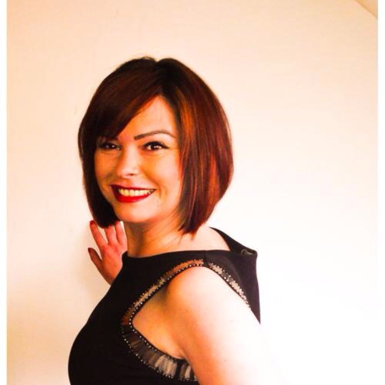 Beauty, massage & intimate waxing specialist.