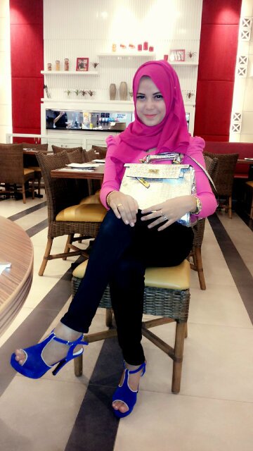 renifirdausi1's profile picture. Ig : @renifirdausi06 | path : reni firdausi | pin BB : blablabla | followmeeeee :*