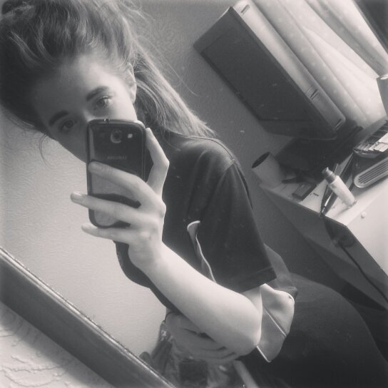 Add me on snapchat... jodielee.1