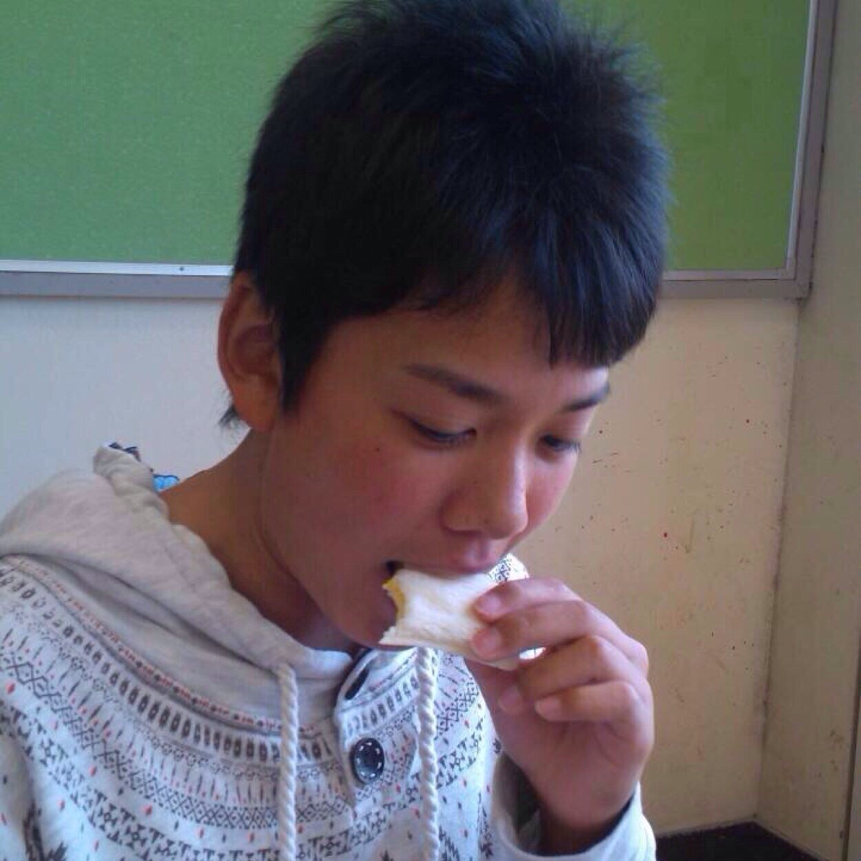 SCA垢でーす！！！城ホ、横アリ参戦します！！！SCANDAL好きな人フォローしてください！！SCA友募集中です 無言フォローしちゃいます。。








京都 高1⚡️⚡️