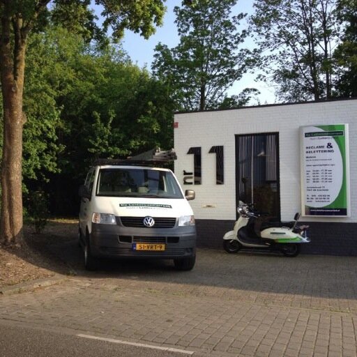 De Letterconcurrent is een flexibel en creatief signbedrijf in Enschede. Uw specialisten in elke vorm van reclame. Graag tot ziens, Team De Letterconcurrent