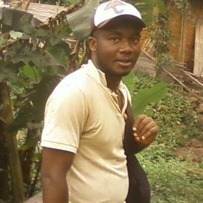 Responsable de l'association Humanitaire Vive Enfants du Monde ( v.e.m-togo ) nous écrire sur vem.togo@gmail.com