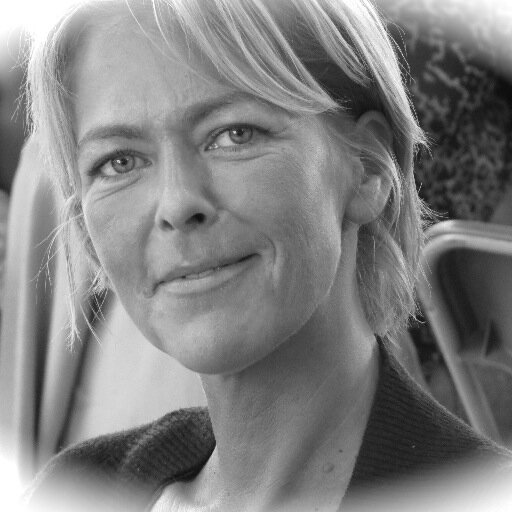 Klin.Psychologe - verslavingsdeskundige, Addiction Treatment, columnist