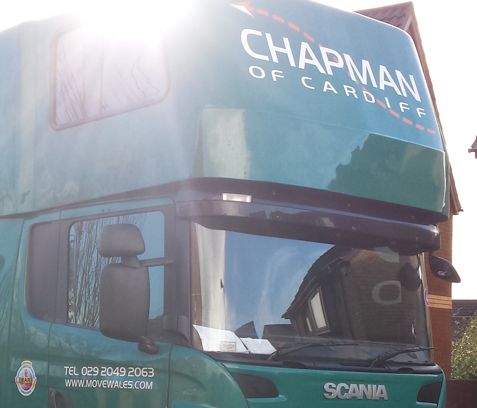 We are a specialist removals firm based in Cardiff, South Wales. Chapmans are dedicated to offering the highest level of customer satisfaction & service.