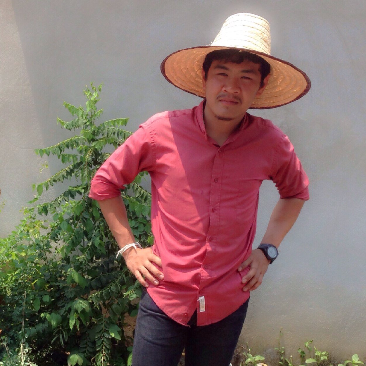 pee_bar's profile picture. ถ้าไม่ลองก้าวไปข้างหน้า จะรู้ได้ไงว่าทางข้างหน้าจะเป็นเช่นไร..!!