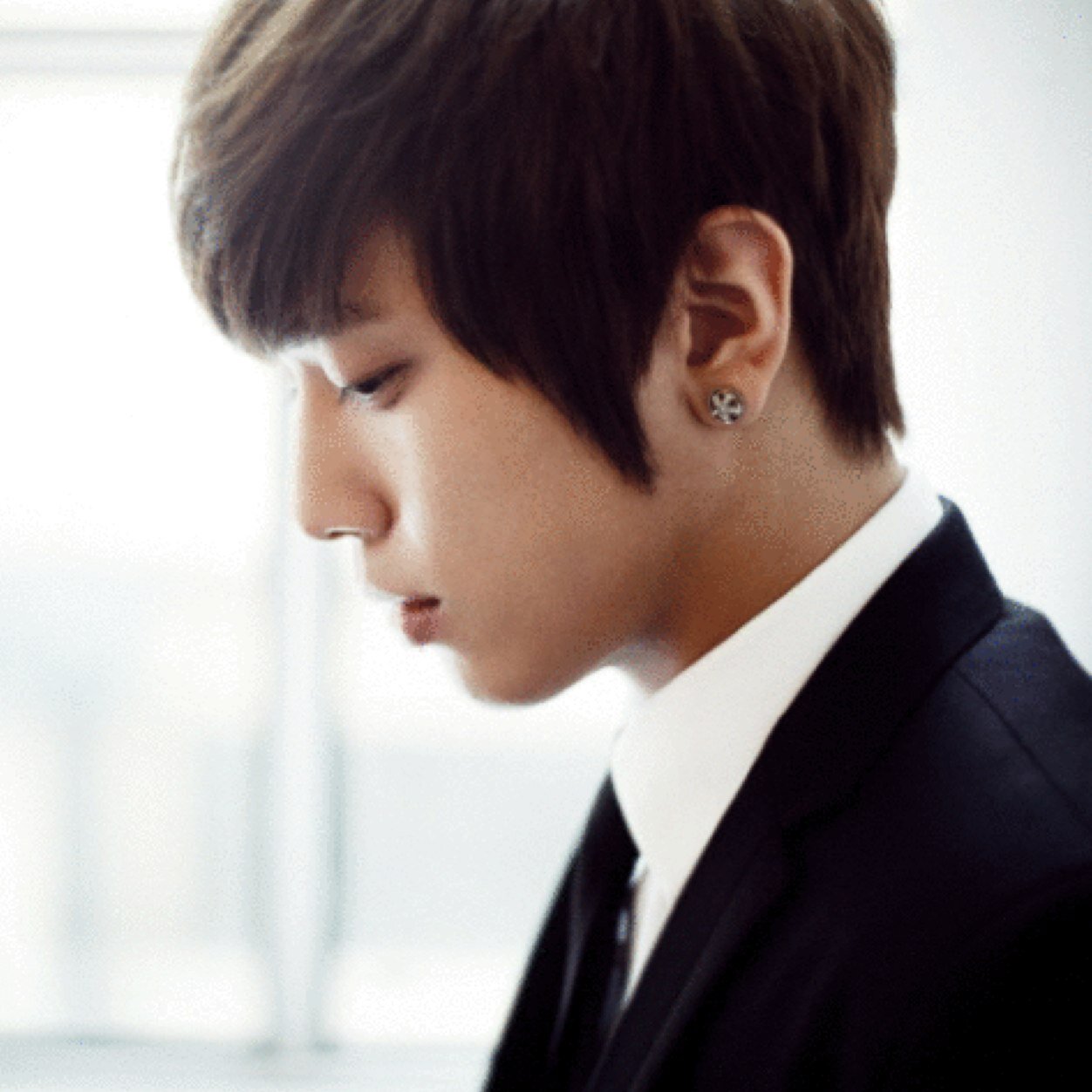 cnblue大好きなJK3です*\(^o^)/*
ぜひ仲良してください‼︎
cnblue사랑하고 있다♡