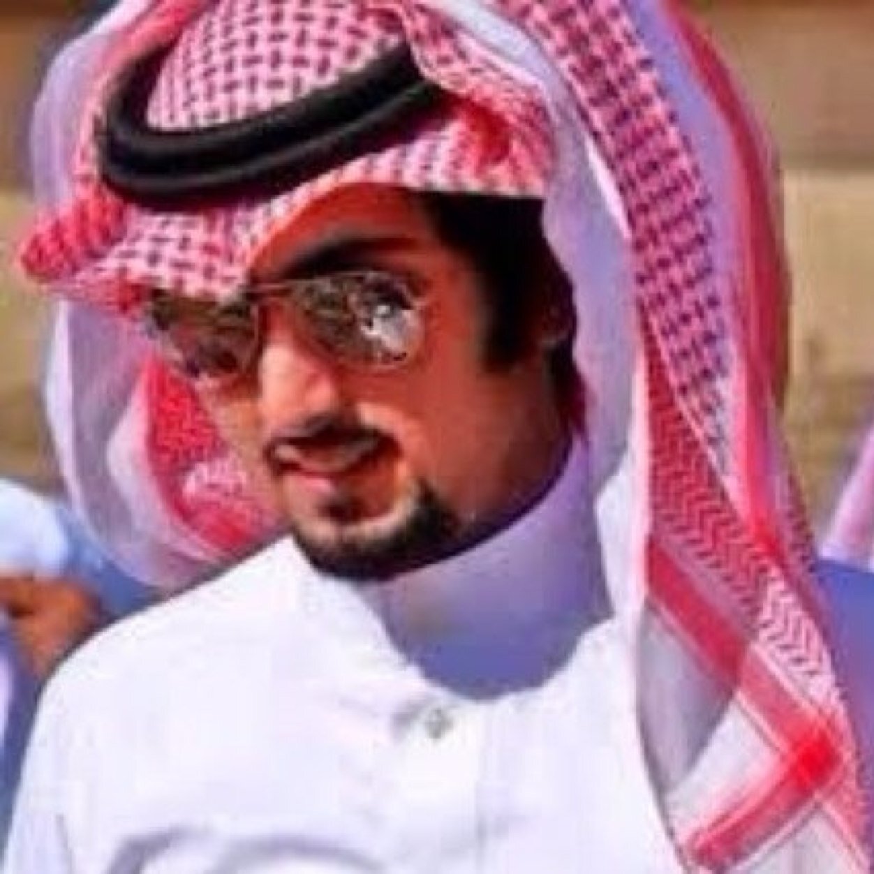 الحياه تجارب ... والهدف اصرار وتحدي ...