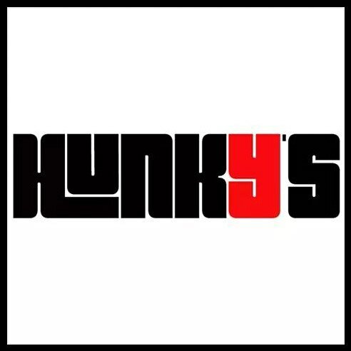 Welcome to our twitter. We are two electro producers, you can listen to our tracks on soundcloud.