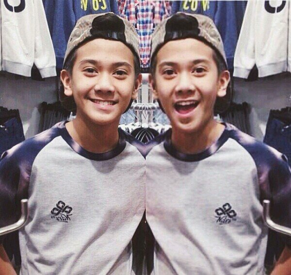 Gak perduli seberapa buruk orang memandangmu,karna mereka yang menilaimu buruk tidak tahu bagaimana pribadimu sebenarnya,kamu segalanya buat kami LYSM baal♥♥:*