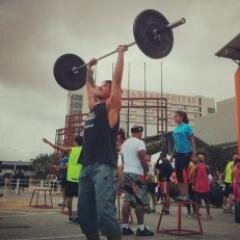 me encanta el deporte, espero competir algún día en alguna competición de culturismo.
