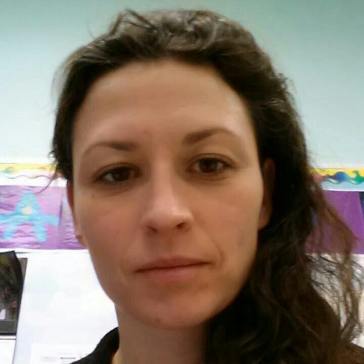 Body dweller. Momma and wife. Energy worker. Teacher do-gooder. Easily irritated when hungry.