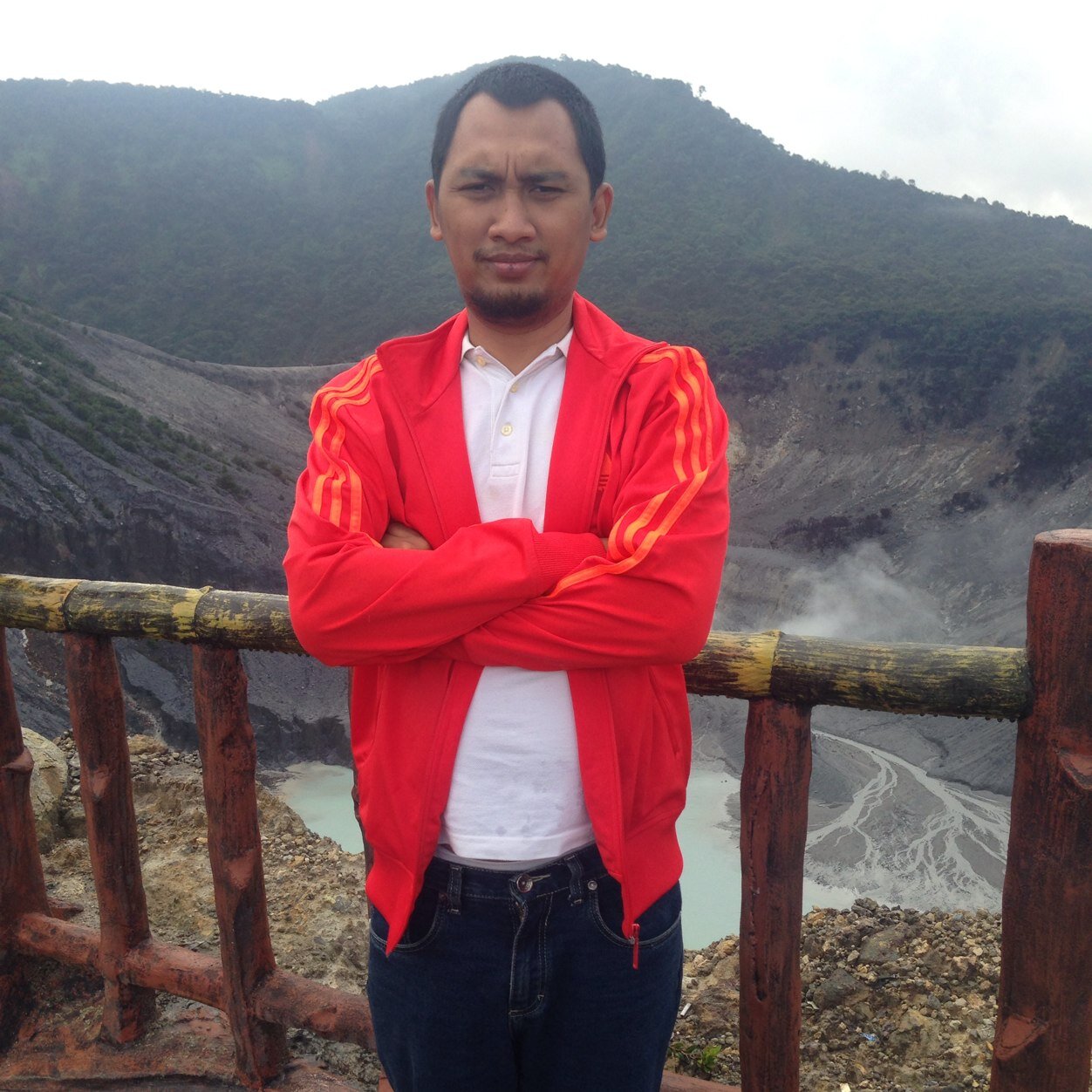 Indonesia_Aries's profile picture. Ordinary guy just be my self. 
Jakarta Satu Jakarta Bisa 
line id : aries_indonesia 
Member dari PRMI JAKARTA