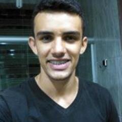 Eletrotecnico. B. em Ciência e Tecnologia na Ufersa. Gente fina ;)