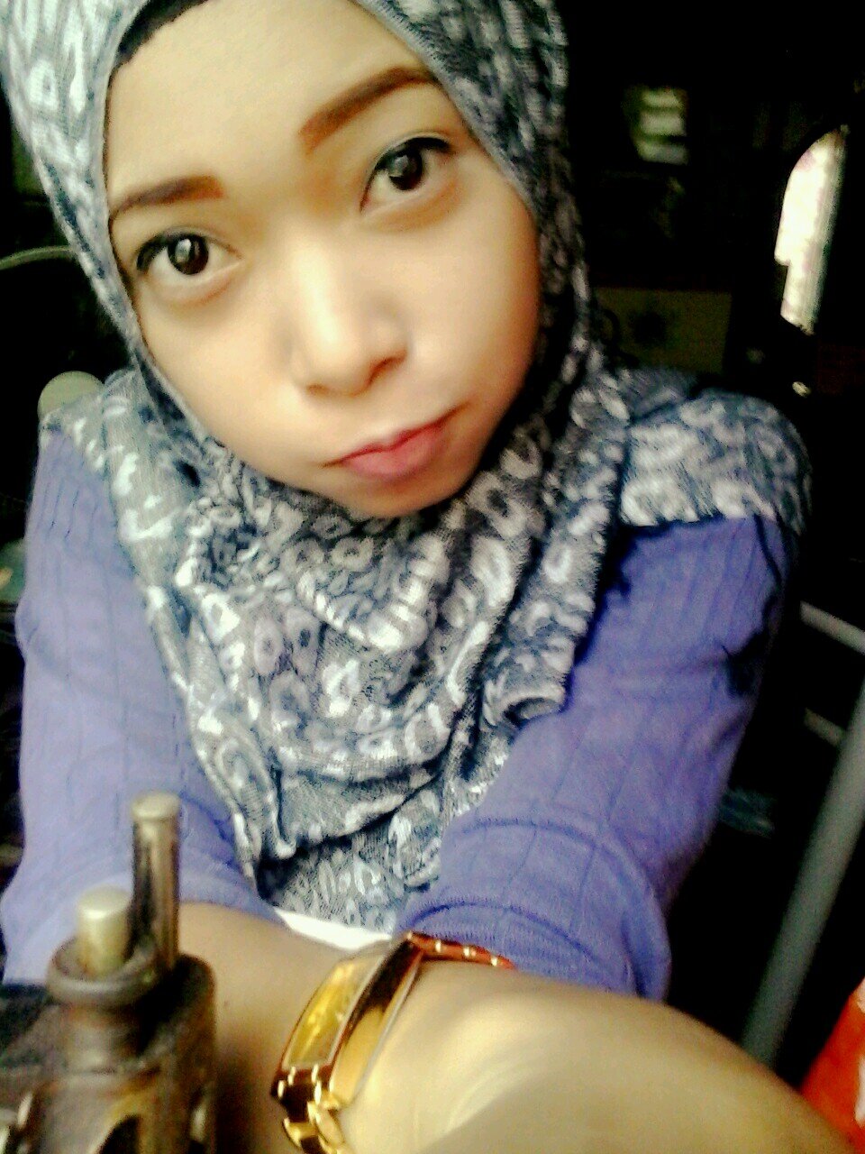 eyba here !! _ape jua cabaran pasti kn ku tempuh,,alhamdulillah bahagia hidup sendiri,,.. saranghaeyo 3