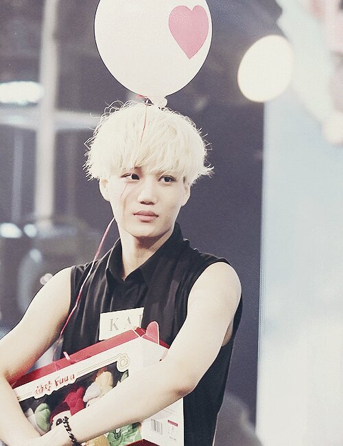 EXO K KAI  bot