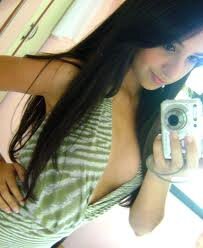 sou Tais Vendrscullo .. Amuu garotoss e tbm adoroo o respeitoo .. naum so fake .. isso tudo se chama inveja