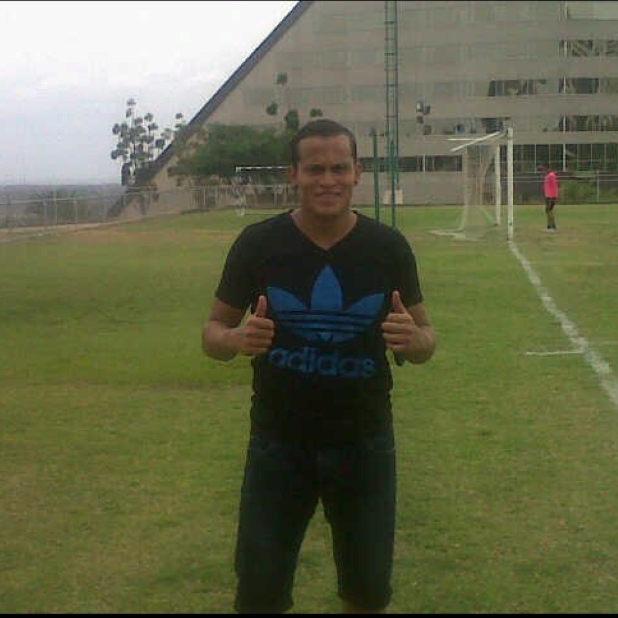 Estudiante de administración,psuv,defensor del legado de nuestro comandante