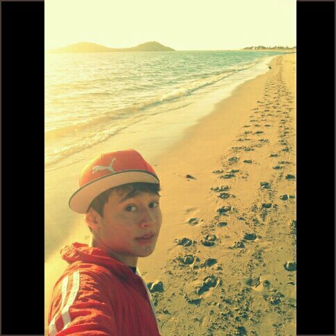 Hay veces que soy muy relajado, basta con que me hagan el amor 5 veces al dia y me enamoro! #YoTanYo♥