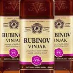 Vinjak je alkoholno piće proizvedeno mešanjem vinskih destilata. Sadrži oko 40 % alkohola. Posebna odlika vinjaka je da se u njemu nalazi glukoza a ne fruktoza
