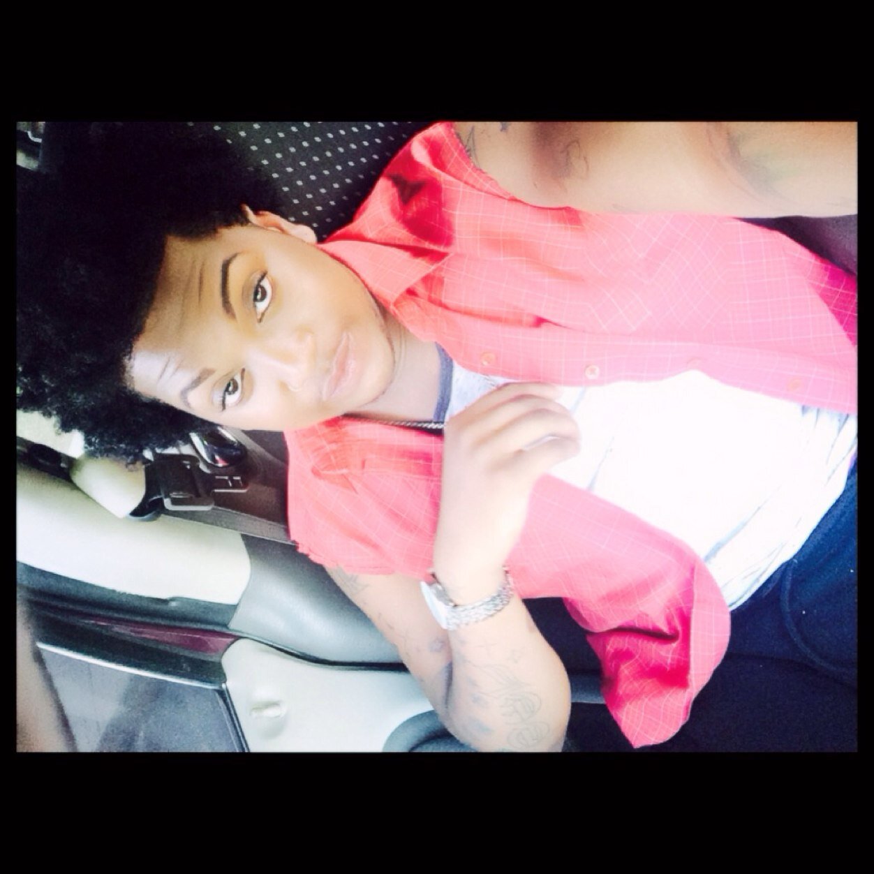 You can find me in the cut rollin up some Herbs.  
 -College Student -Workaholic -Chico -ShawU c/2015