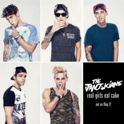 Just a fangirl. 19/2/13 20/2/13 gina quincy  and glozell follow Luke&Beau&James/5