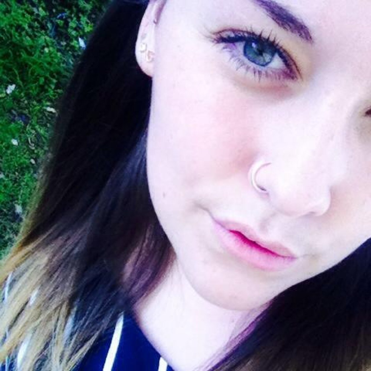 16 year old tin town girlie, with an intense love of alcohol. BBM 7C12EAC8.