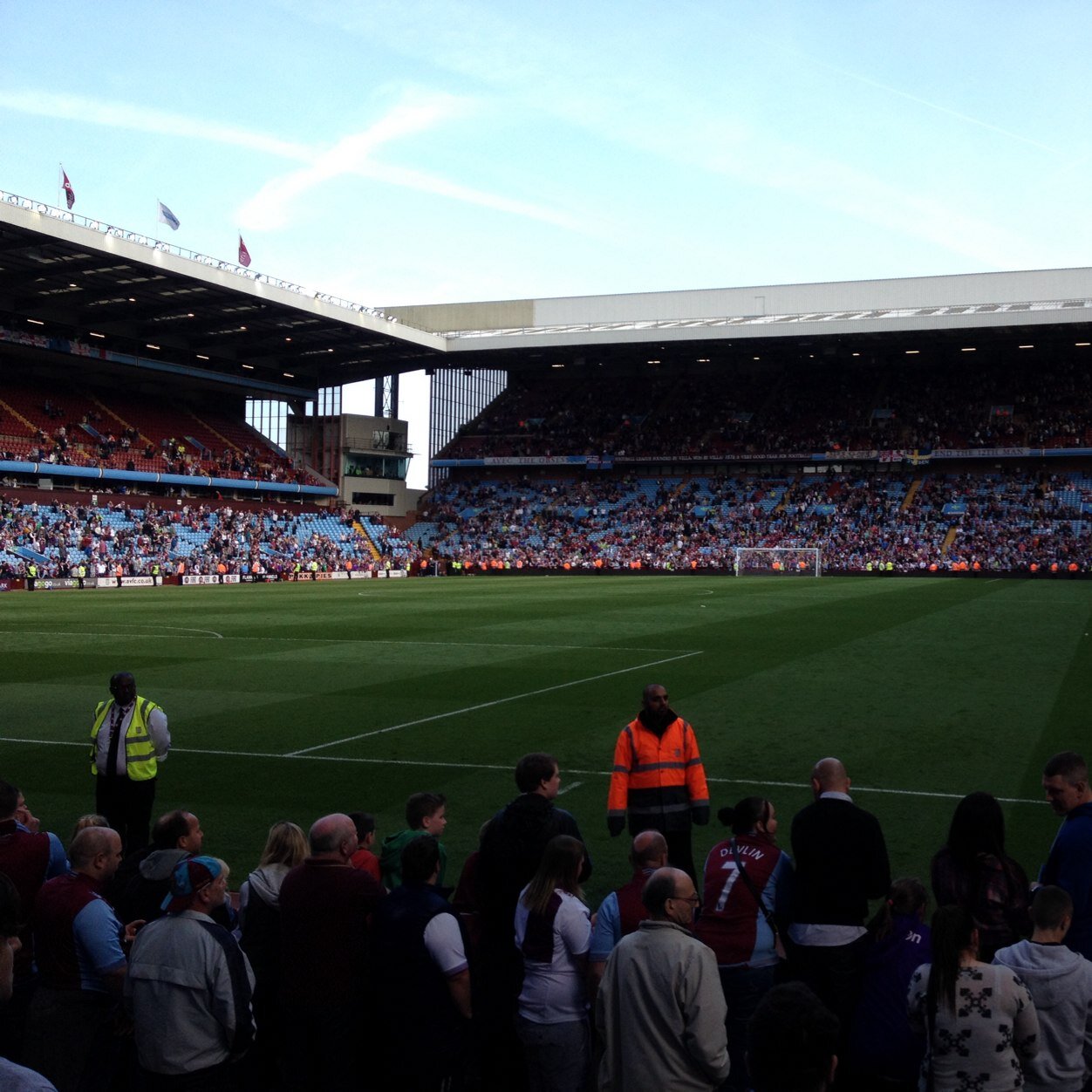 Gt- Its Louiss x 
        F/A
   Aston villa