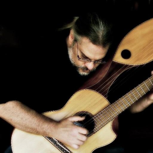 Self-taught American Fingerstyle Guitarist