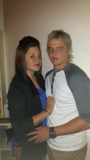 Blonde, blue eyes & have the most amazing girlfriend in the world @lukahGilbertt ♥