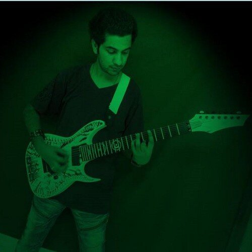 Founder @DrinkkingClub. Guitarist at Altonus. Die hard music lover, dancer and entrepreneurship enthusiast.